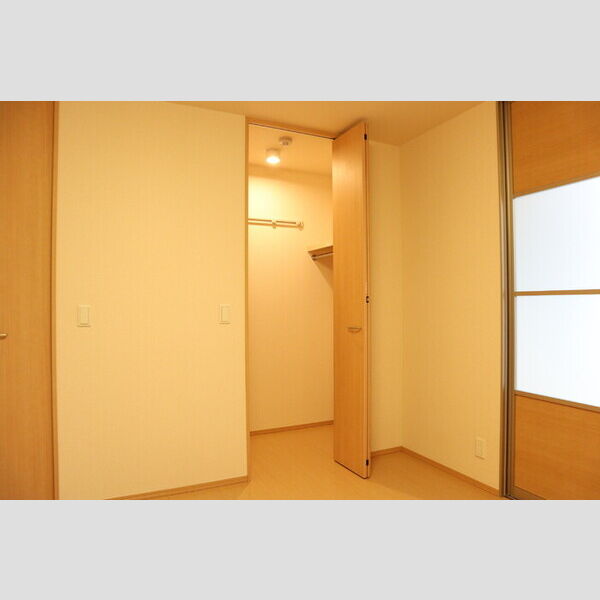 Windward(ウィンドワード)105号室 クローゼット