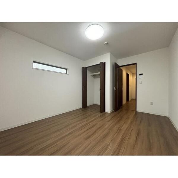 レジデンス向小金 リビング