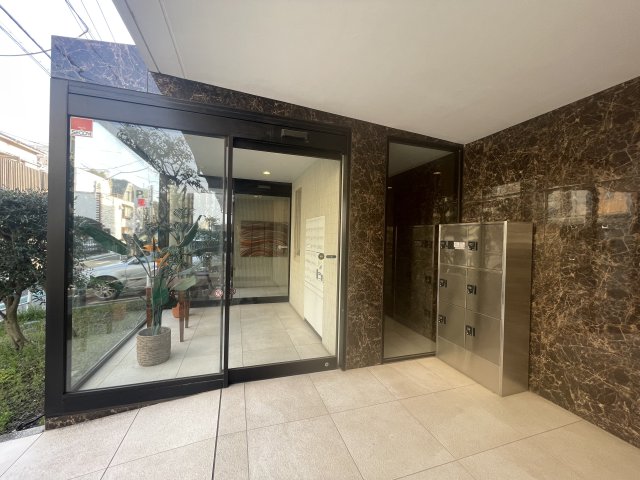 ソラミテラス松原0107号室 エントランス