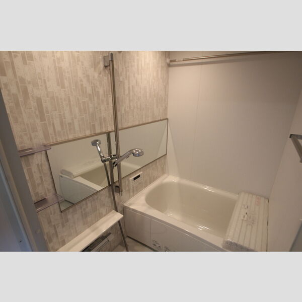 セレスティア大谷田Ⅱ303号室 浴室