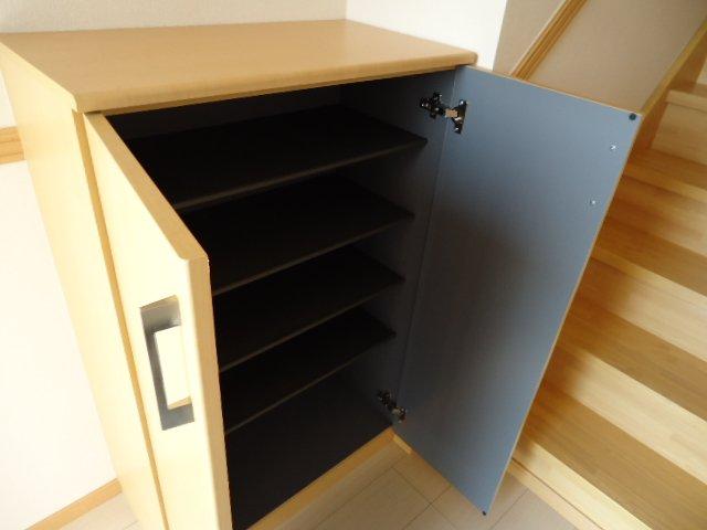 モア　グランディール・エヌ201号室 玄関