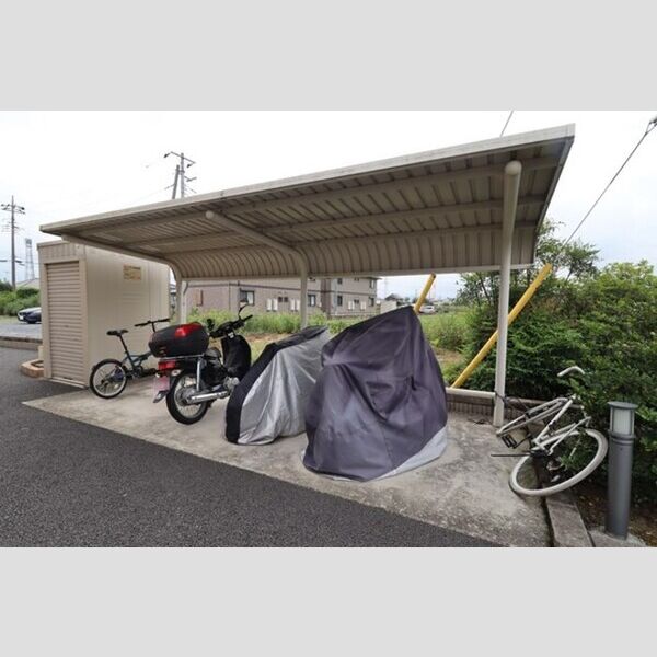 ラ・プランタン　F 駐輪場