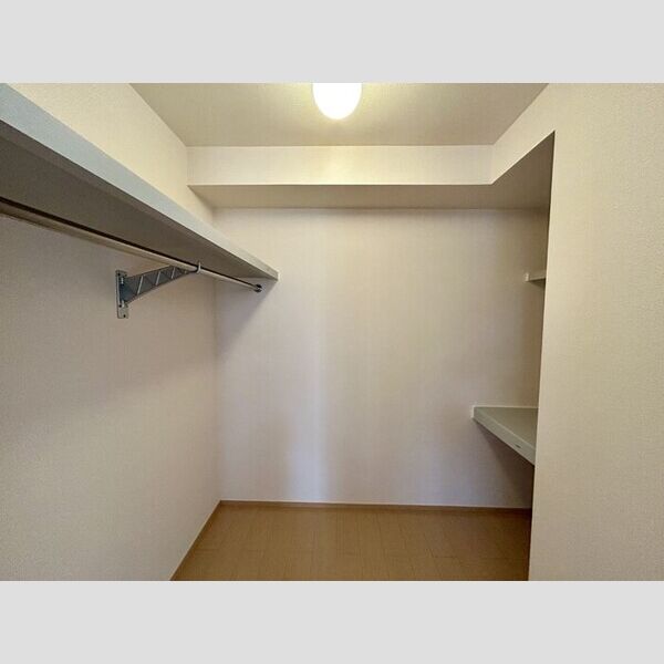 ソレーユ津田沼 ウォークインクローゼット