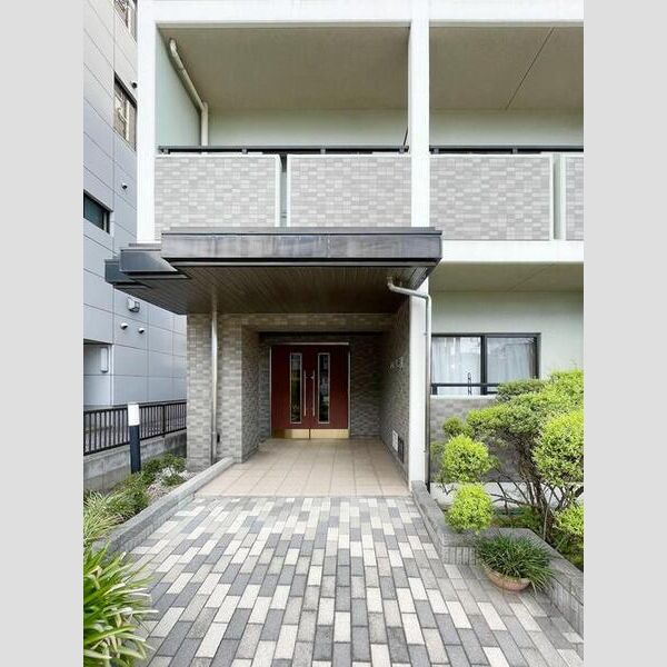 クリエール吉川401号室 エントランス