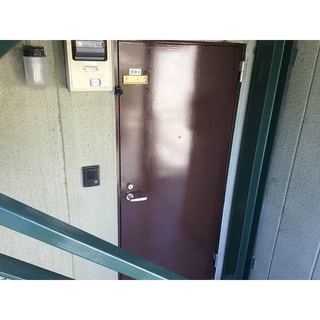 トライアングルハイム201号室 玄関