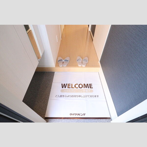 クオリタ・ルル 玄関