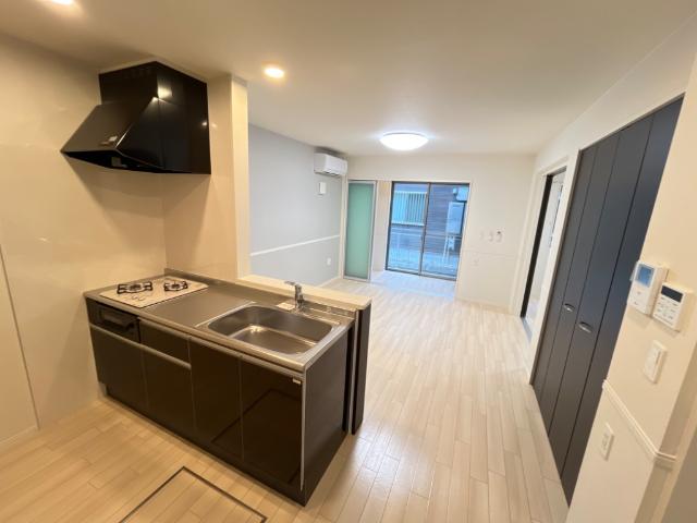 川口市大字道合字久保前　アパート新築工事 リビング（イメージ）