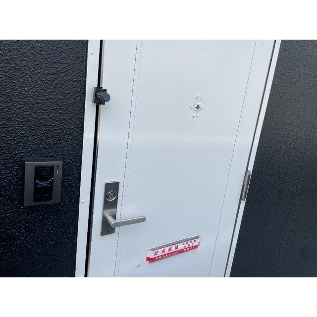 ベルゾーネ保土ヶ谷202号室 玄関