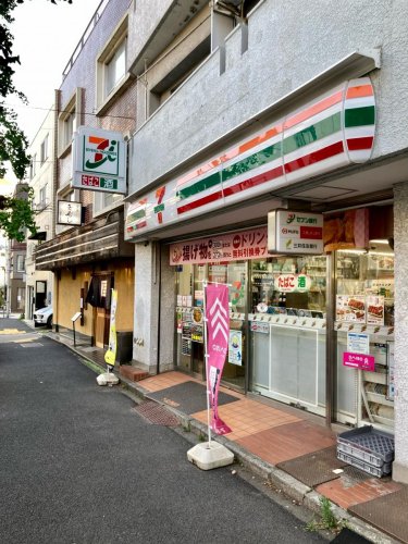 パレステュディオ南青山9階 【コンビニエンスストア】セブンイレブン 渋谷東4丁目店まで190ｍ