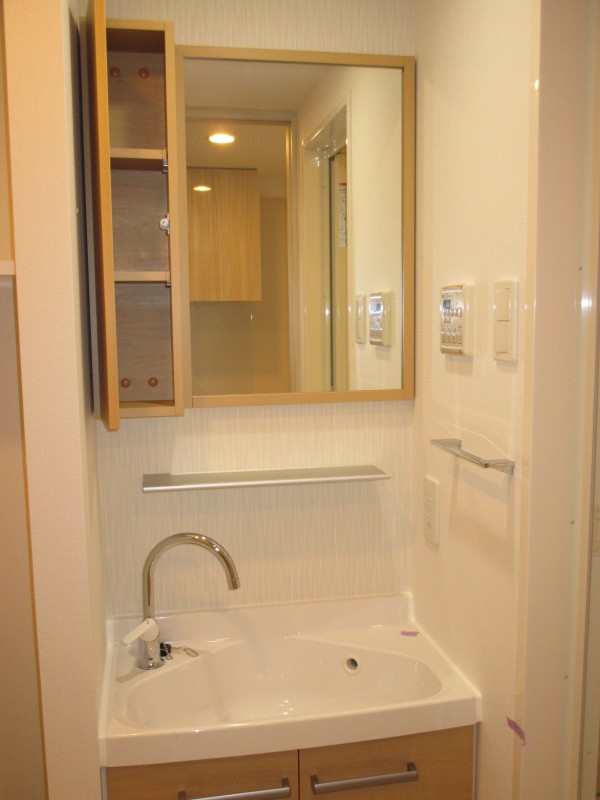 クレイシア横濱阪東橋 洗面