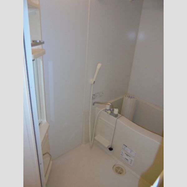 ザーパト・ポーリェ102号室 お風呂