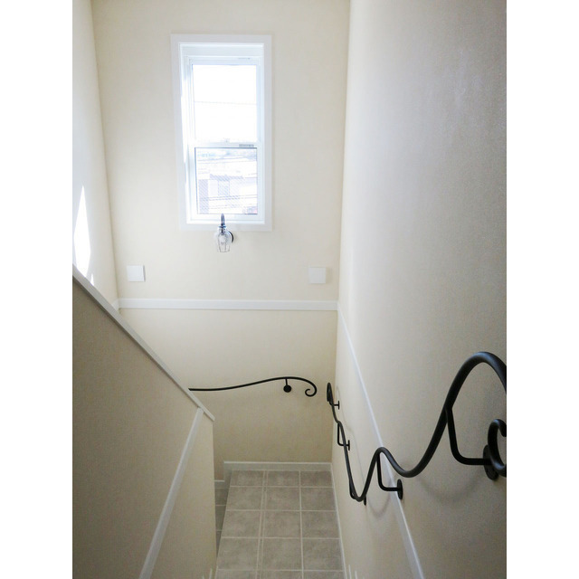 プリマ　シエル　藤が丘102号室 共用階段