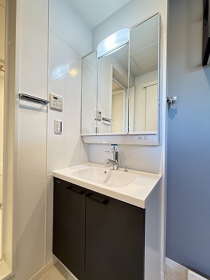 ソル・アスール2階 洗面