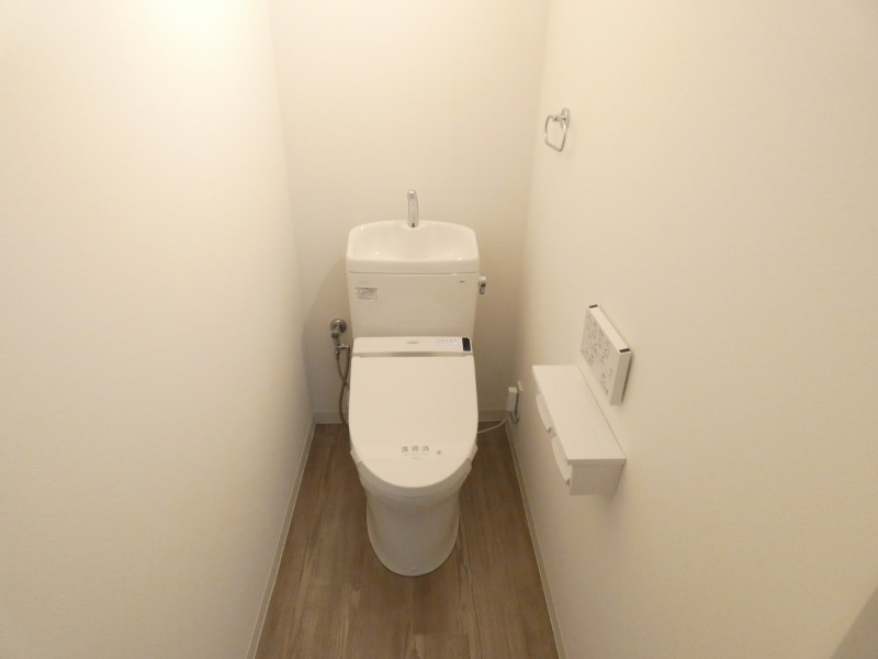 ベルセル南青山4階 トイレ