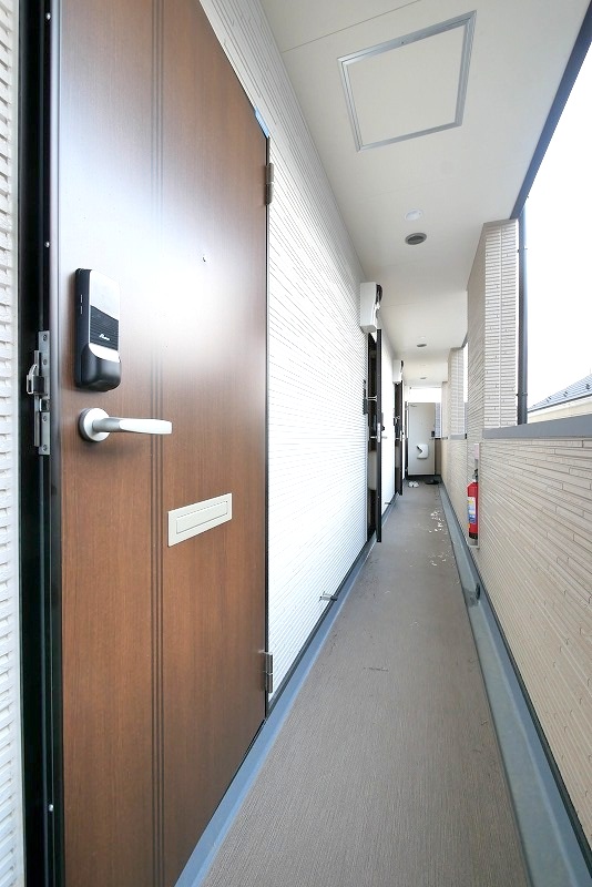 シャンペル三園1階 外観