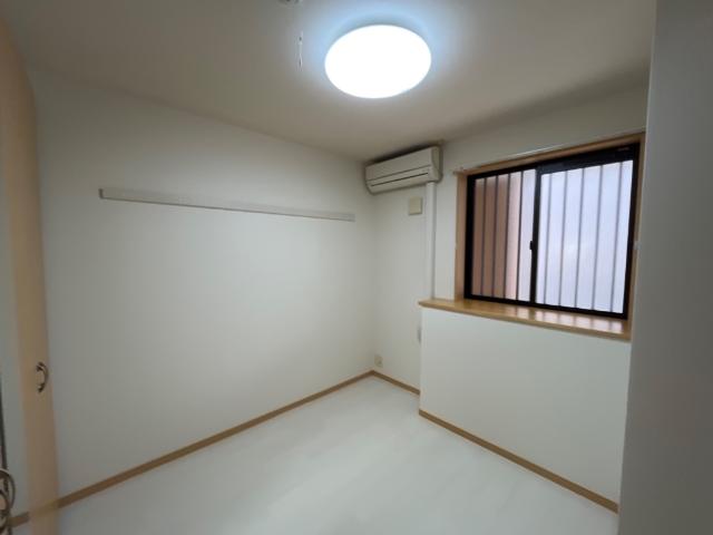 アメニティ　ヒルズ 洋室