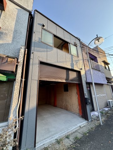 長房町ガレージハウス 外観