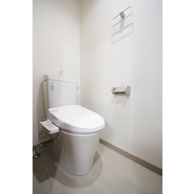 サリス万世町A棟 内観