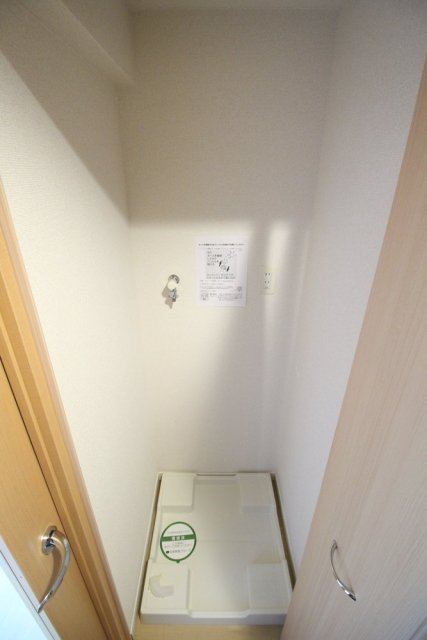 クローバーコート黒門町6階 室内洗濯機置場