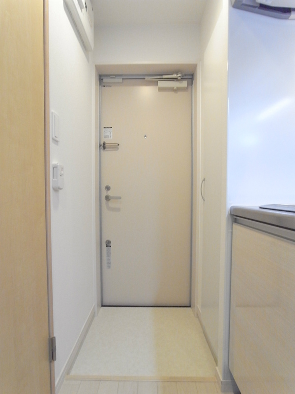 リブリ・グランカリテ3階 玄関