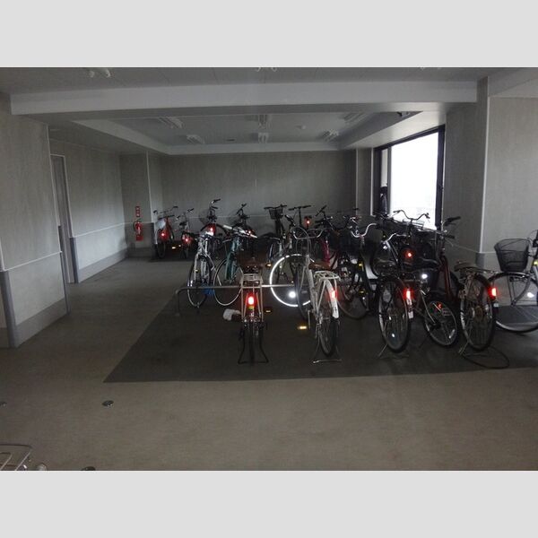 カスタリア船橋0512号室 駐輪場
