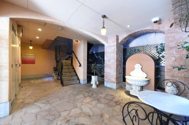 リスレーヌ蔵前5階 エントランス