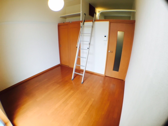 レオパレスつばさ リビング