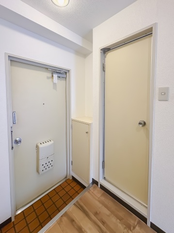 スカイコート大倉山101号室 玄関