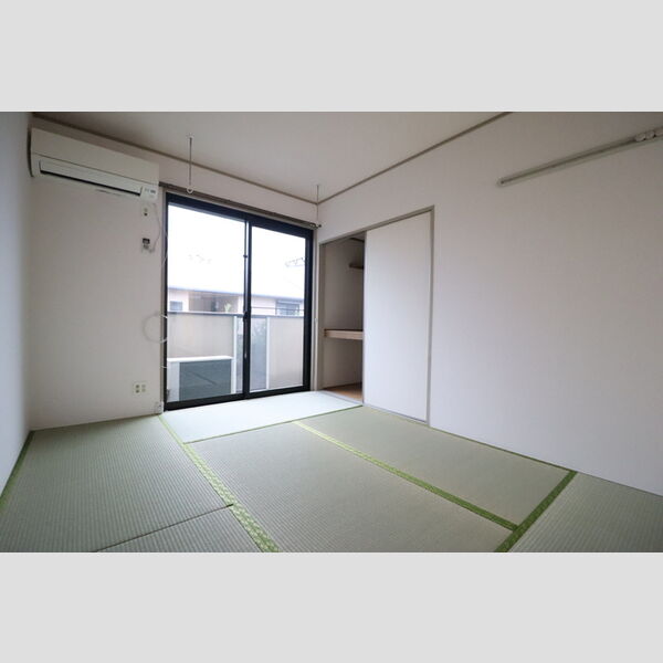 ファインビレッジ203号室 和室