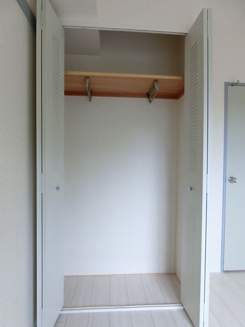 カサベルデポラール0303号室 収納