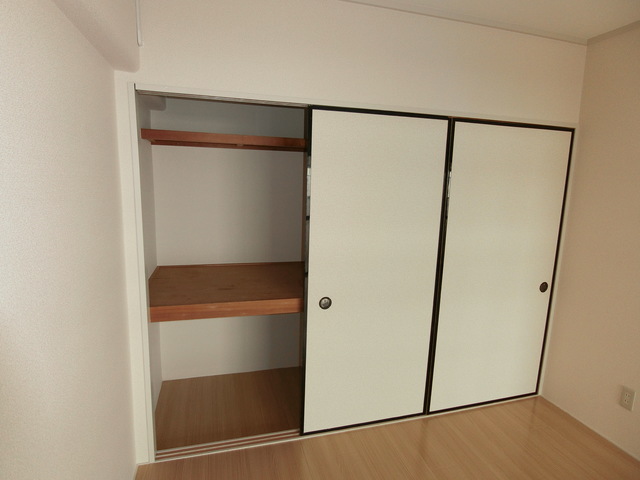 ベルウッド相模原0403号室 収納