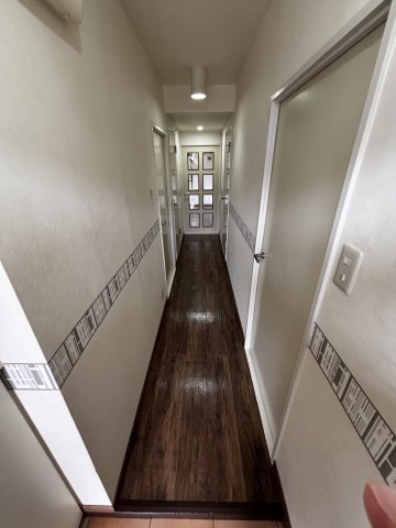 クレアールスギモト301号室 玄関