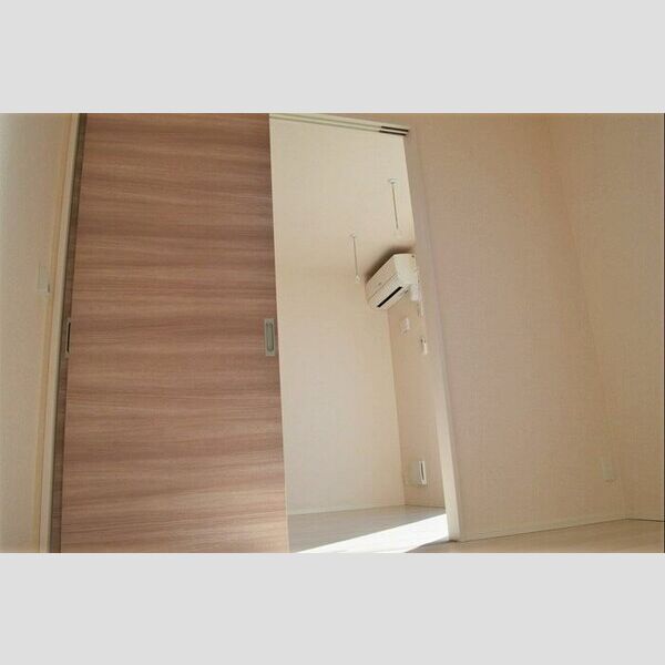 Flare Hills101号室 洋室①(別角度)