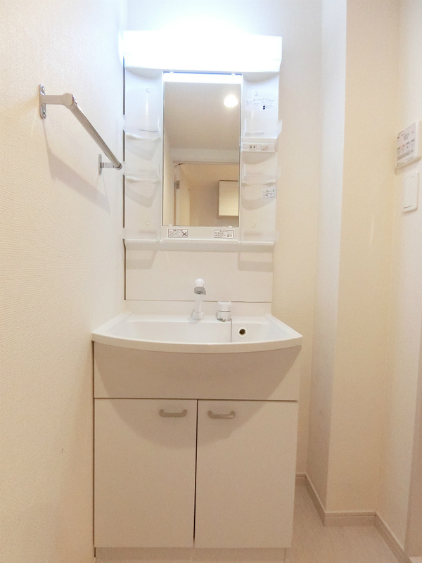 リブリ・湘南シティ 洗面