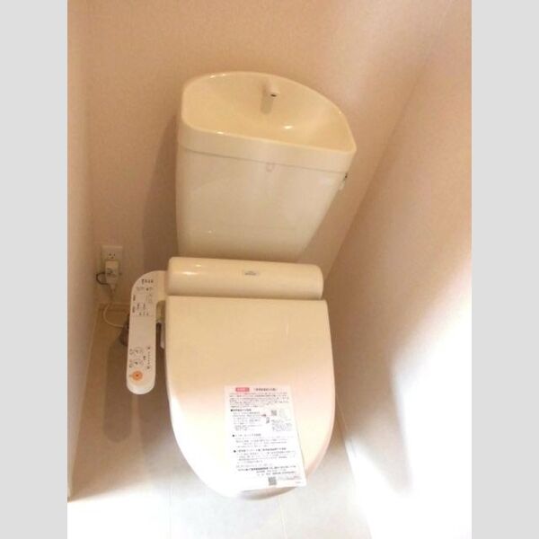 リーヴ ゴーシュ　Ⅰ105号室 温水洗浄便座付きトイレ