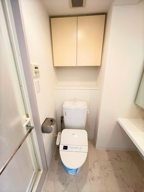 レジディア西新宿Ⅱ3階 トイレ