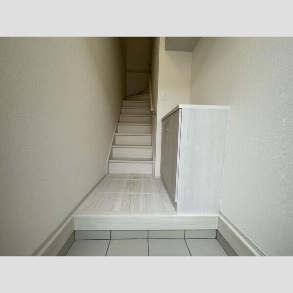 リーブルファイン武蔵村山大南 玄関