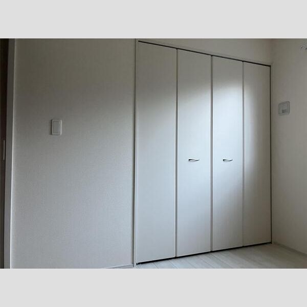 リーブルファイン若葉桜木102号室 リビング