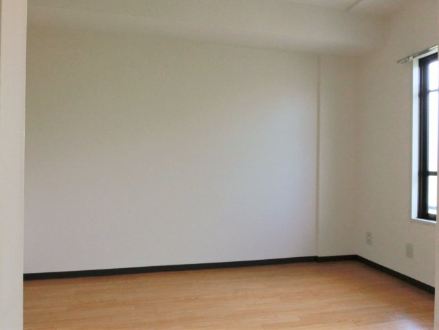 山手台パストラル0303号室 洋室２　※別号室の参考写真です(現況優先・仕様違いの場合あり)