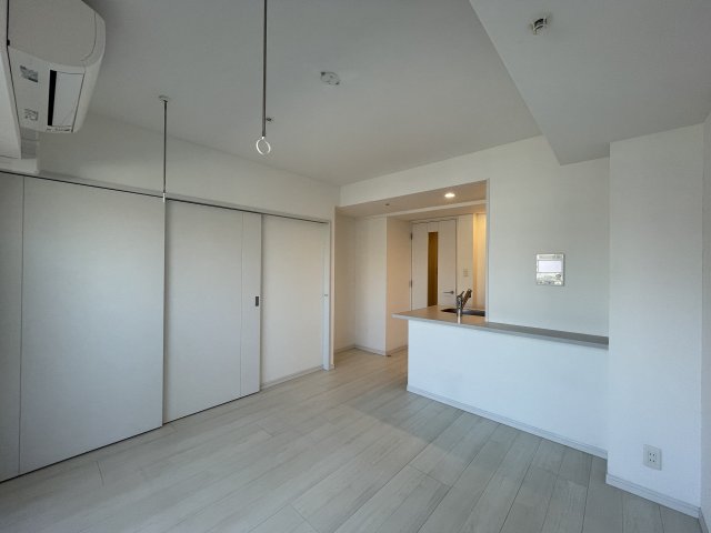 Log上野駅前／ログ上野駅前 Log上野駅前