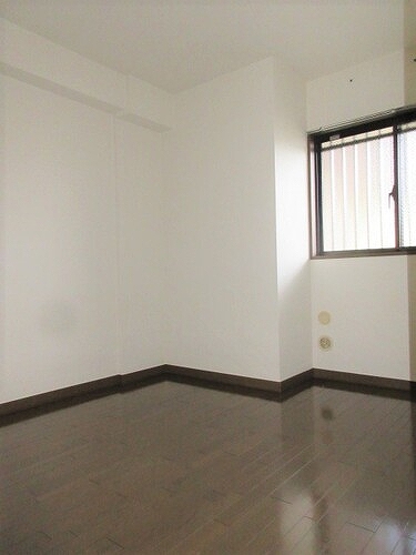 レクセル鶴川 洋室約5.4畳　※2021年9月撮影