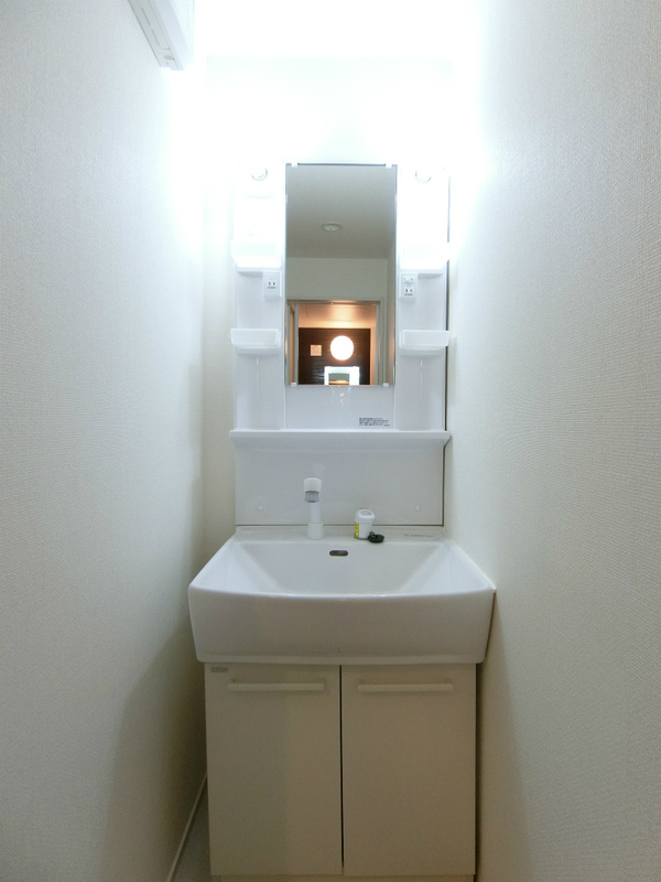 リブリ・国立 洗面