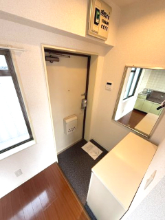 ピノワール大倉山 玄関