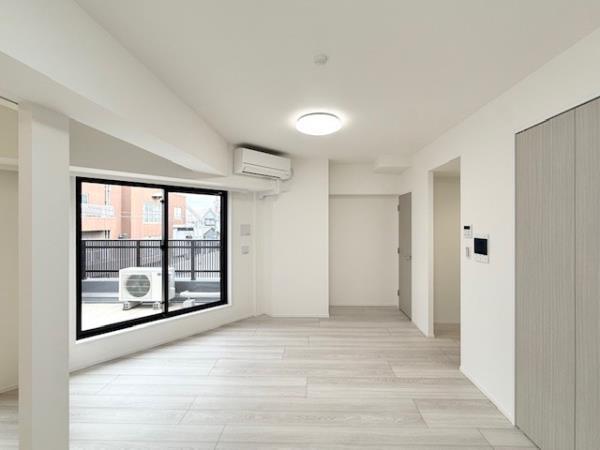 エレミ本蓮沼3階 リビング