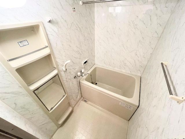 ビエント小机201号室 バス