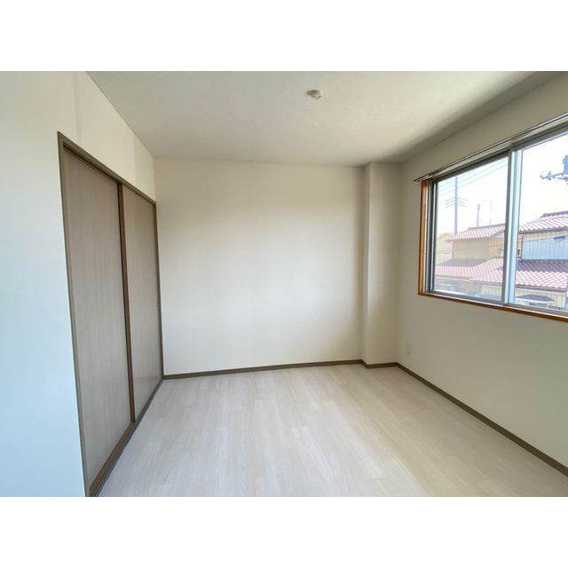 メゾンコジマB リビング