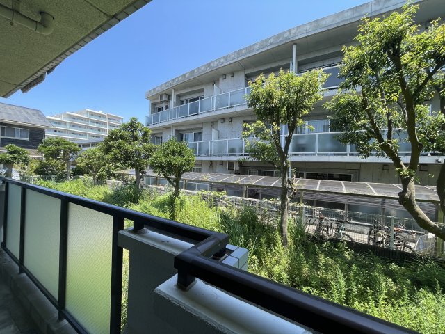 クレール湘南 バルコニー
