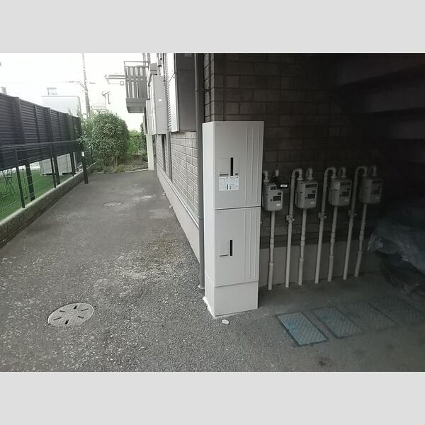 カームヒルズ　ABA201号室 宅配ボックス