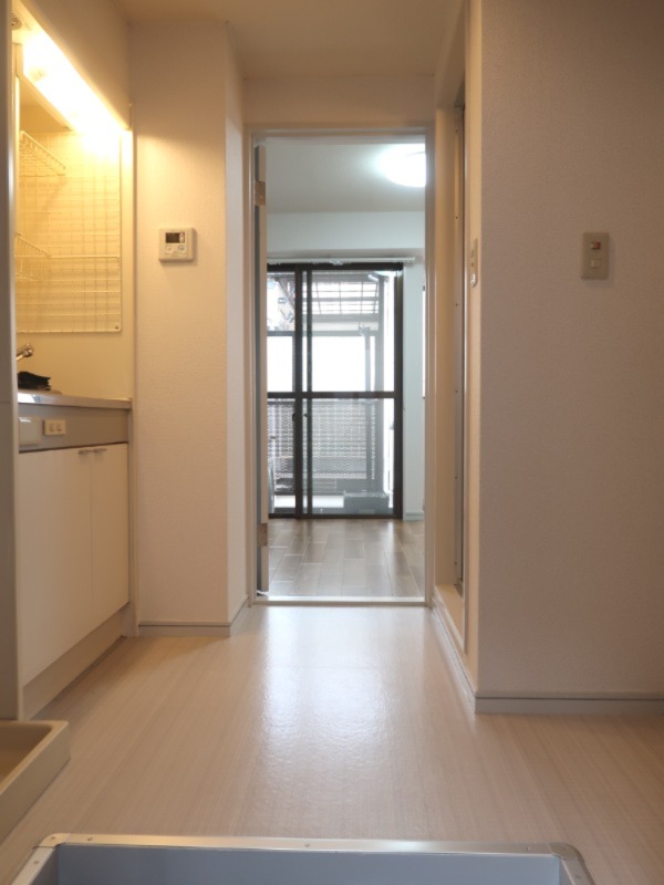 レイクトップ鶴川2階 内観