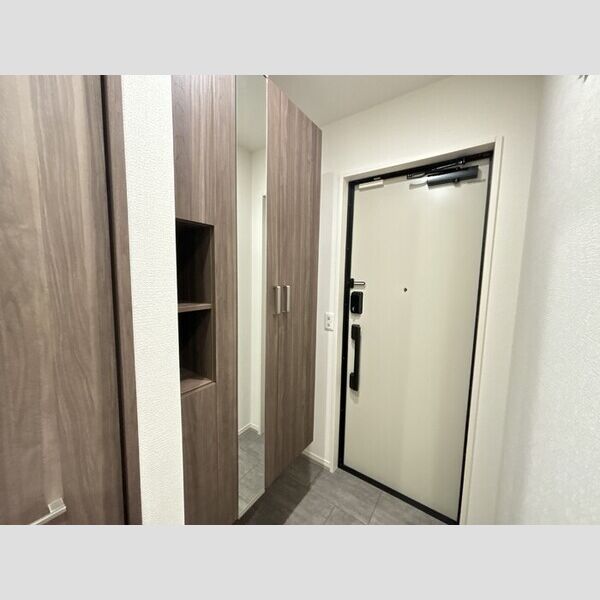 D’Bless上大岡 玄関